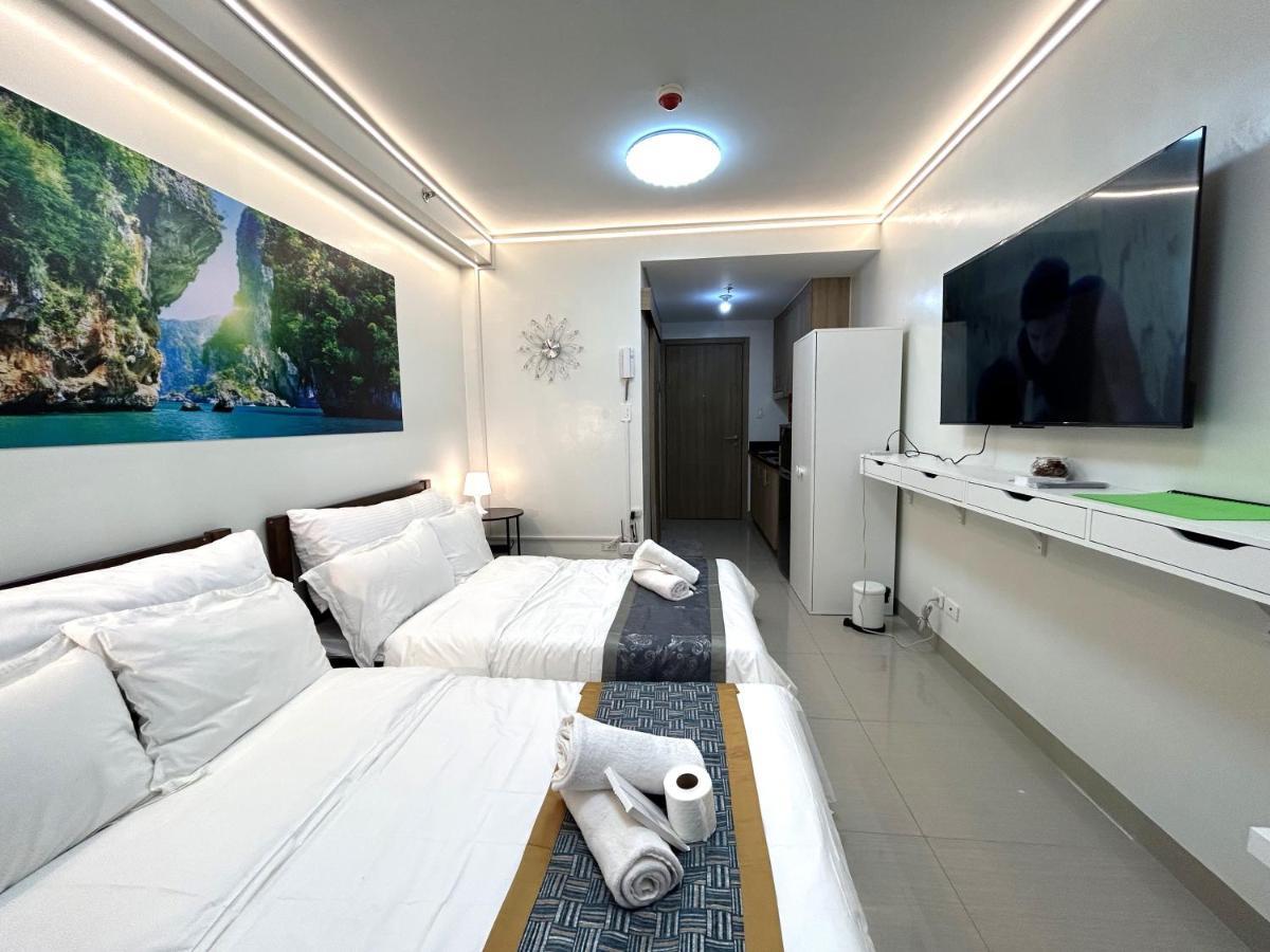 Shore Residences Moa Dynastel Staycation Пасай Екстериор снимка