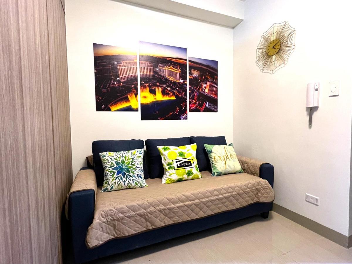 Shore Residences Moa Dynastel Staycation Пасай Екстериор снимка