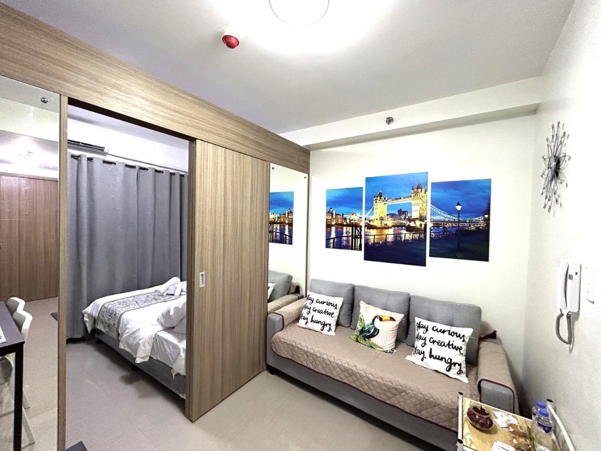 Shore Residences Moa Dynastel Staycation Пасай Екстериор снимка