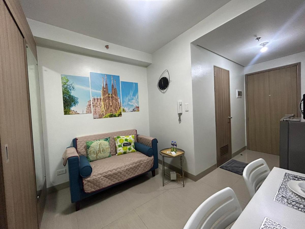 Shore Residences Moa Dynastel Staycation Пасай Екстериор снимка
